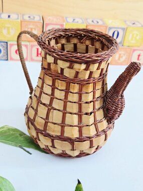 3/$35✨️Vintage Wicker Teapot Plant Holder – Rustic Woven Planter | 1970s